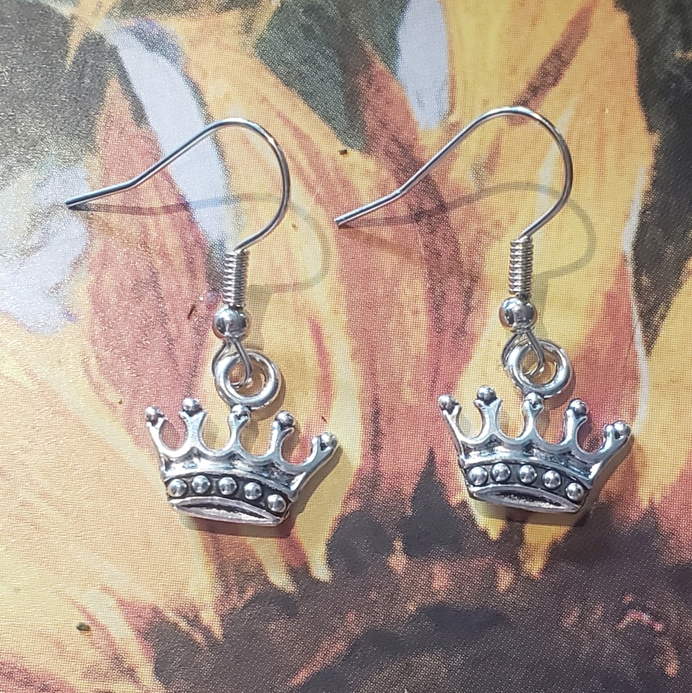 Queen Crown Earrings